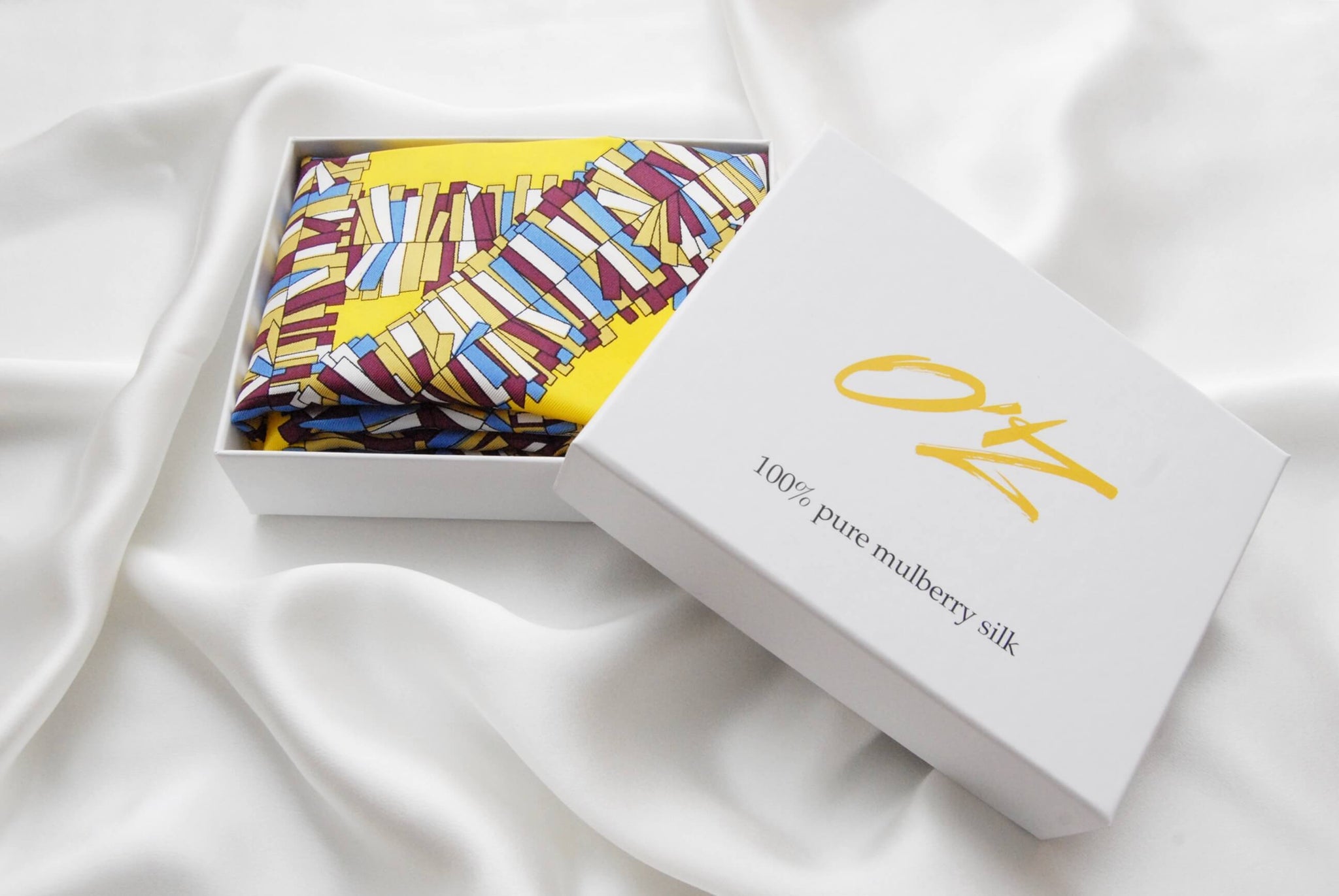 Silk scarf "Abstract" - Empire of O'Z